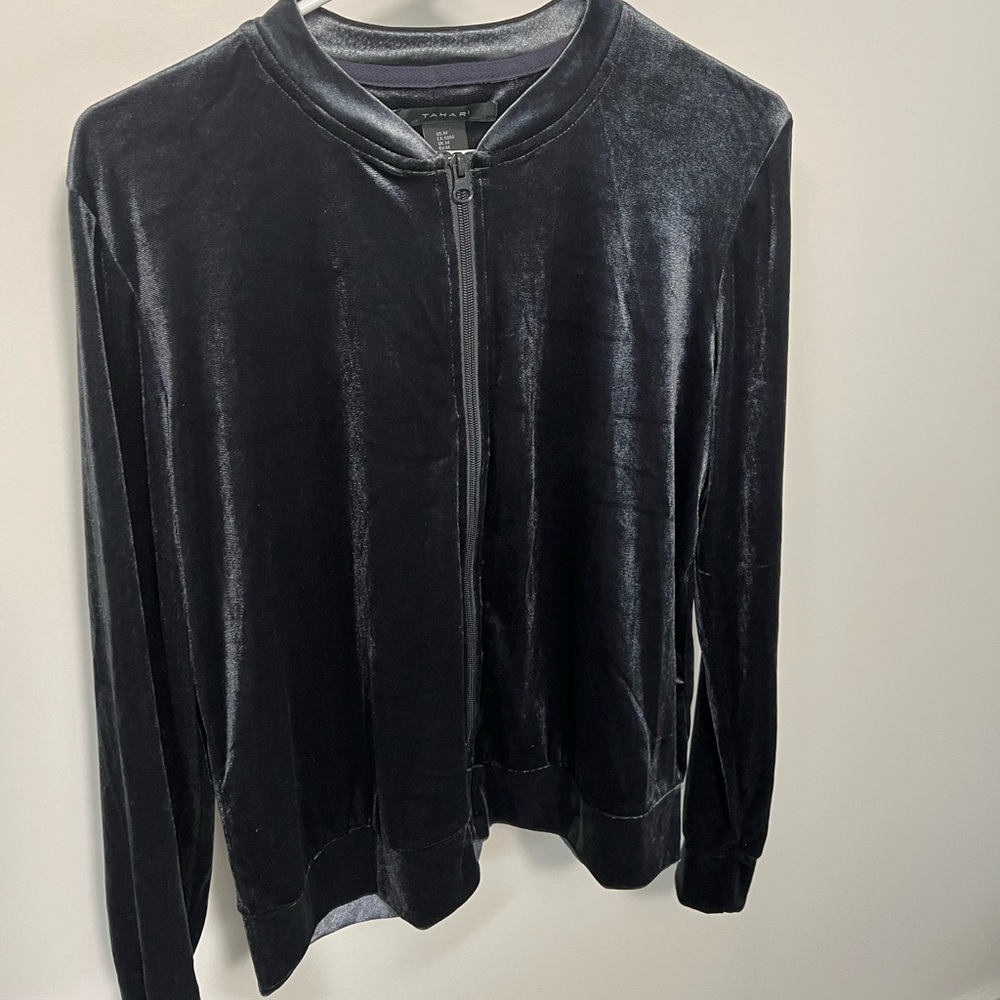 Tahari Velvet Bomber Style Zip Up jacket size Medium